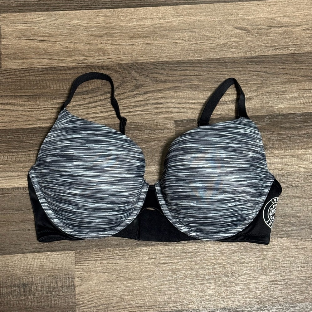 Women's Black and Gray Bra